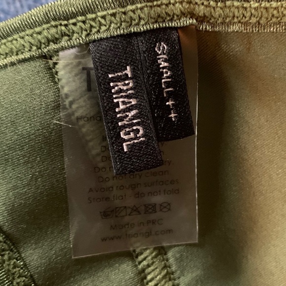 Triangl COCO - Floral Affair Bikini - Picture 10 of 11